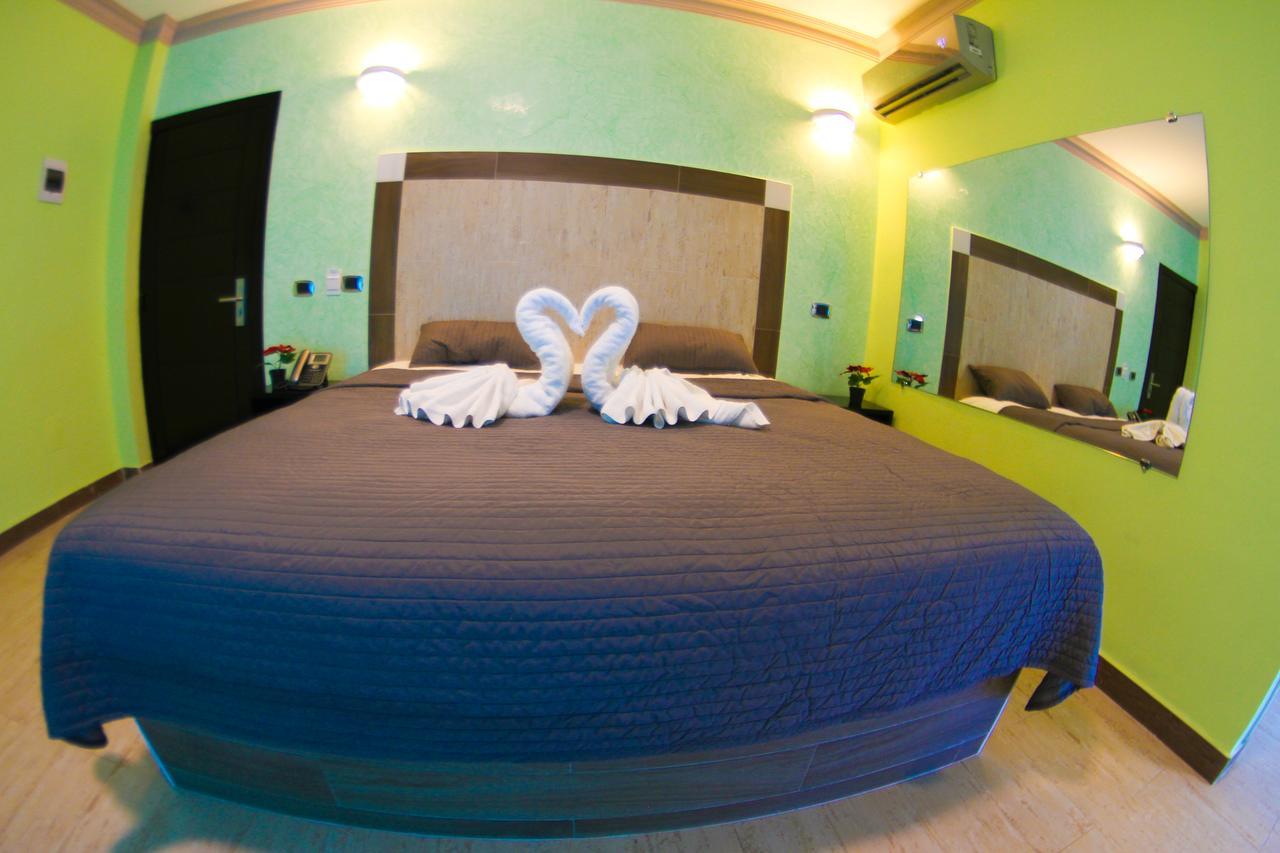 Friohot Boca Chica Hotel Buitenkant foto
